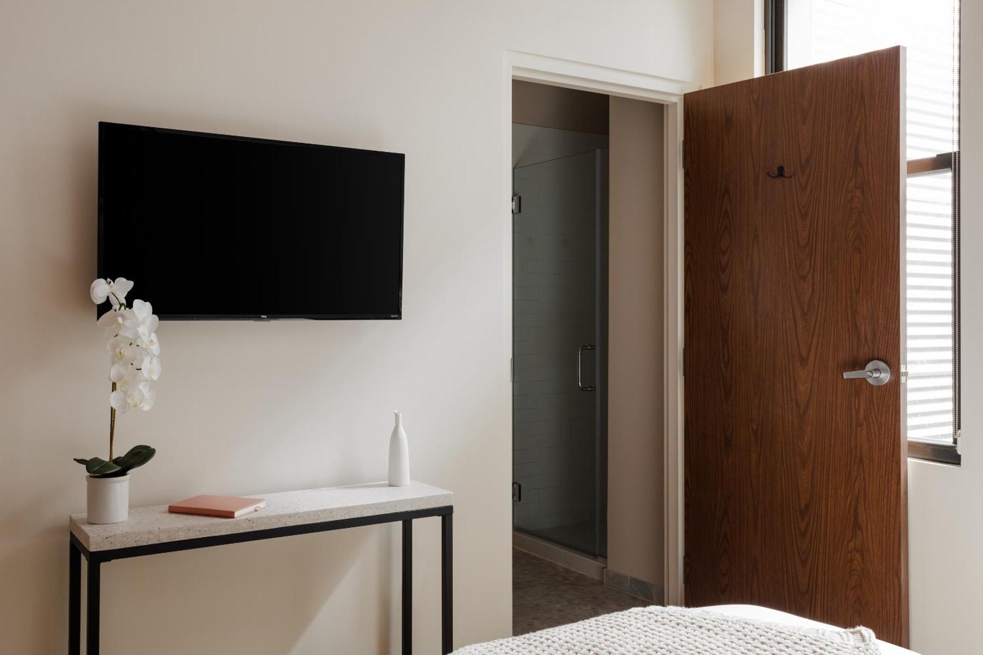 Found Hotel Chicago River North Экстерьер фото