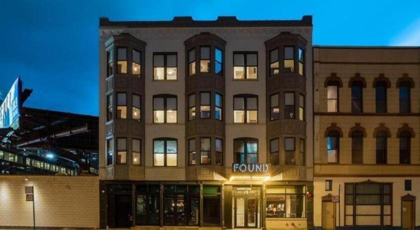 Found Hotel Chicago River North Экстерьер фото